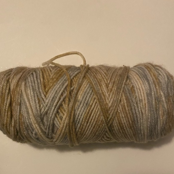 Yarn Lot of 5 - Picture 2 of 6